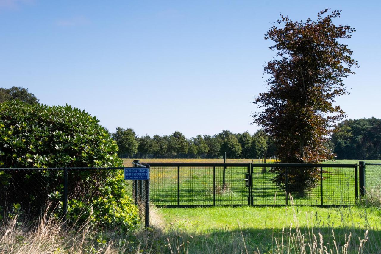 Bed And Breakfast Lindershoeve Bergeijk Bagian luar foto